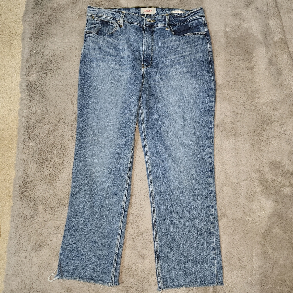 Wrangler High rise true straight crop ankle blue jeans  Size 12